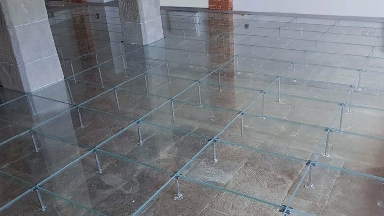 pavimento flottante in vetro - progetto "Leopoldine"