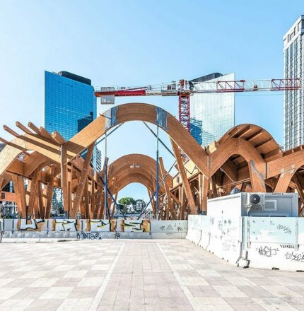 Metro Centrale Napoli - studio Miralles Tagliabue