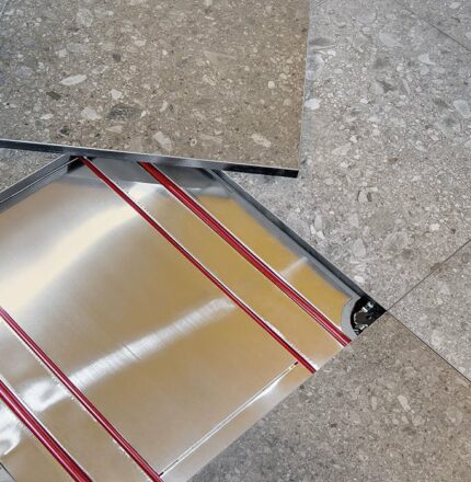 Diffuse radiant raised floor system