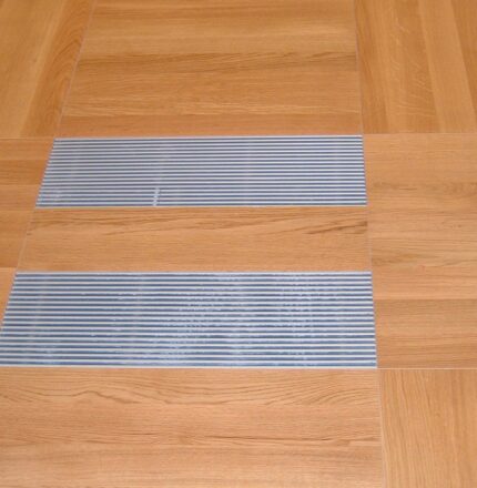 Cavendish Place - pavimento sopraelevato in parquet