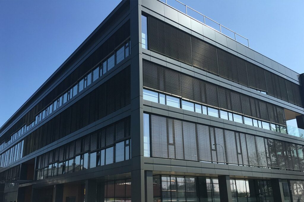 Ursus Showroom, Varsovia Nesite
