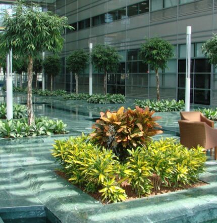 Pavimento sopraelevato in marmo State Audit Bureau Kuwait
