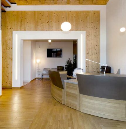 Pavimento sopraelevato in parquet - Nesite
