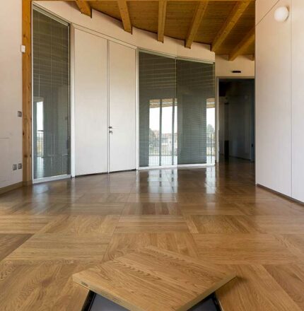 Pavimento sopraelevato in parquet - Nesite