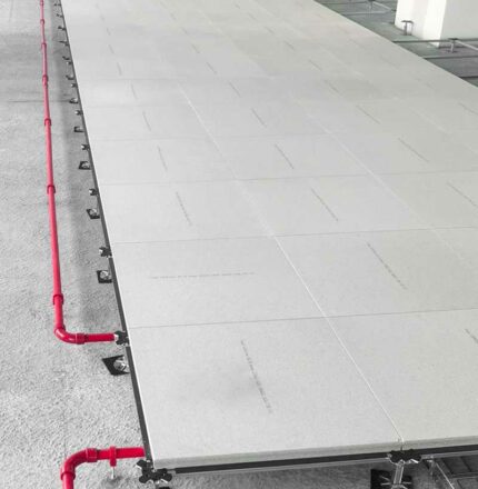 Pavimenti sopraelevati per edificio Pirelli 35