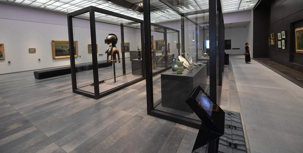 nesite raised floor omani stone