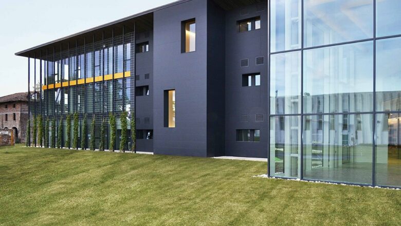 Nesite raised floor for the new HQ STIGA