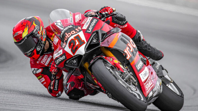 Nesite sponsor Aruba Raincg Ducati Superbike